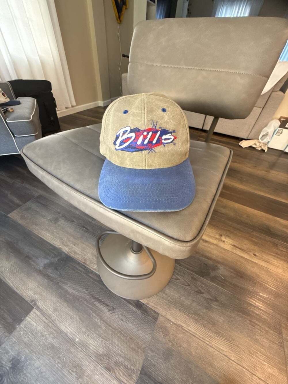 Logo 7 Buffalo Bills Script Snapback Hat OSFA Tan Blue NFL